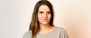 "Es geht darum, was wir haben wollen, was wir haben können – und deshalb zwangsläufig auch um die Frage, was wir wirklich brauchen", schreibt die Autorin und Regisseurin Helene Hegemann in ihrem Gast-Editorial für den "Tagesspiegel Berliner".