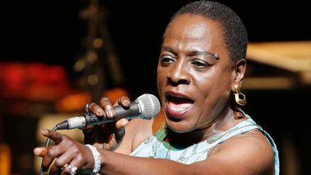 Sharon Jones (1956 - 2016)