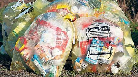 Aus dem gelben Sack wird keine Wertstofftonne. Ministerin Hendricks will das Recht reformieren. 