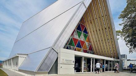 Gewappnet. Die „Cardboard Cathedral“ in Christchurch wurde nach dem schweren Erdbeben 2011 als Ersatzbau für 50 Jahre errichtet. Sie besteht vorrangig aus beschichteten Kartonröhren und Holz. So soll sie Erschütterungen besser ausgleichen als ein Steingebäude. 