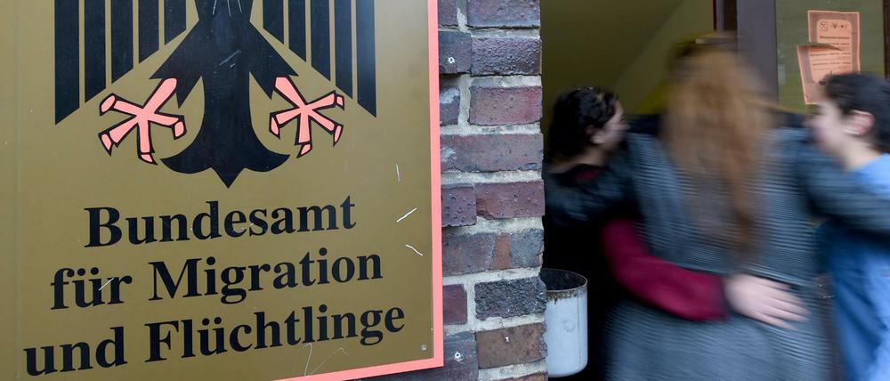 Das Oberverwaltungsgericht bestätigte die Praxis des "Bundesamt für Migration und Flüchtlinge", syrischen Flüchtlingen nur "subsidiären Schutz" zu gewähren.