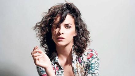 Sängerin Maxine Kazis kam in der Schweiz zur Welt. Seit zwei Jahren wohnt sie in Berlin.