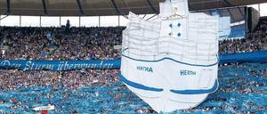 Vorwärts in die Vergangenheit. Herthas Ostkurve übt sich in Vorfreude. 
