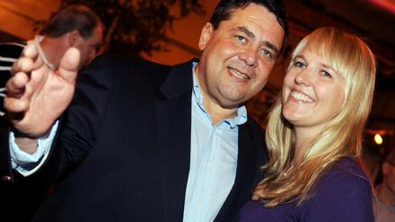 Sigmar Gabriel und seine damalige Lebensgefährtin und heutige Frau Anke auf einem Archivbild von 2009. 