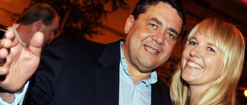 Sigmar Gabriel und seine damalige Lebensgefährtin und heutige Frau Anke auf einem Archivbild von 2009. 