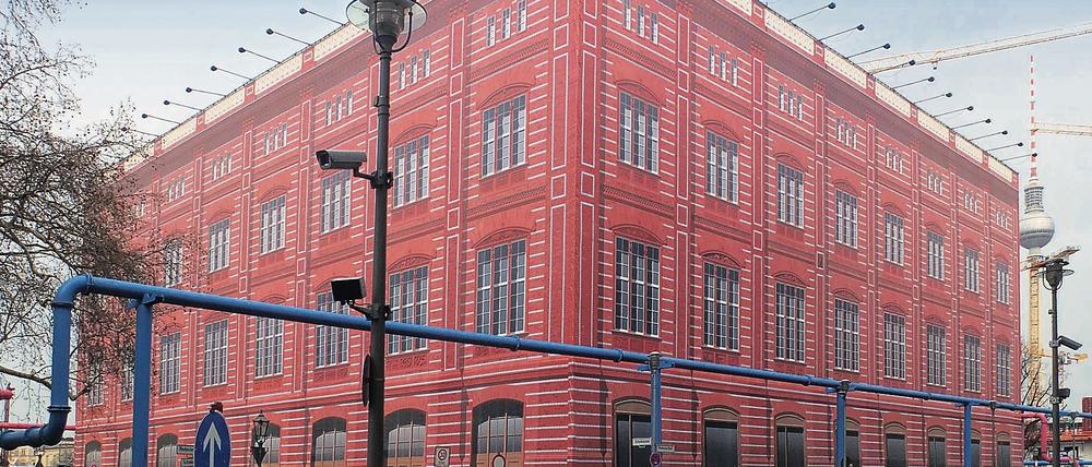 Fassade der Bauakademie aus Plastikplanen.