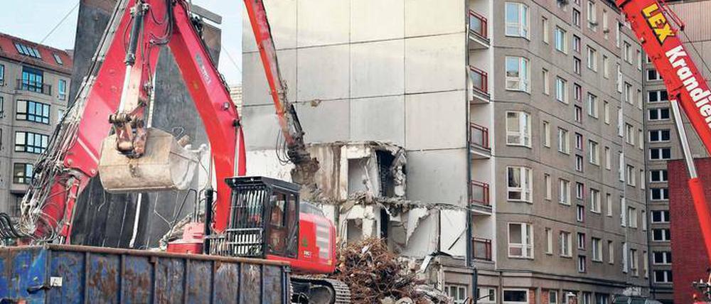 In Trümmern. An der Wilhelmstraße soll ein Luxus-Townhouse entstehen. 