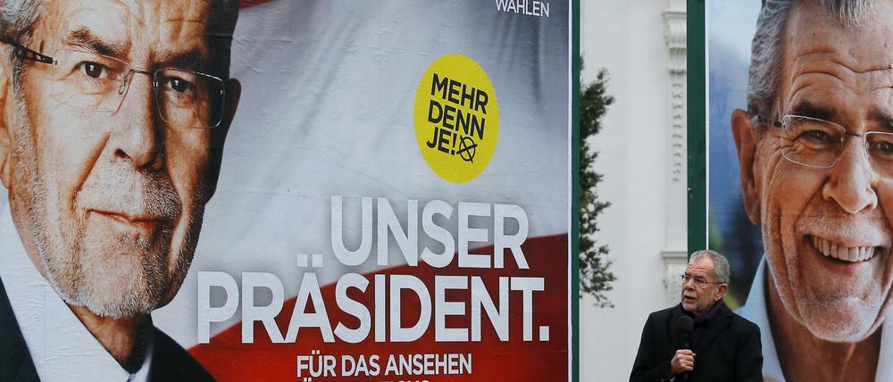 Alexander Van der Bellen inszeniert sich als der Kandidat, der Österreichs in der Welt bewahren kann