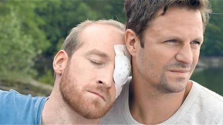 Stefan (Lukas Turtur) und Andreas (Philipp Hochmair) in "Kater".