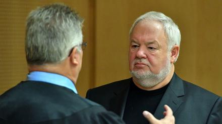 Im Prozess gegen den Ex-Hotelier geht es um den Bau der 2005 eröffneten Luxushotel-Anlage Schwielowsee, das Hilpert mit Fördermillionen errichten ließ.