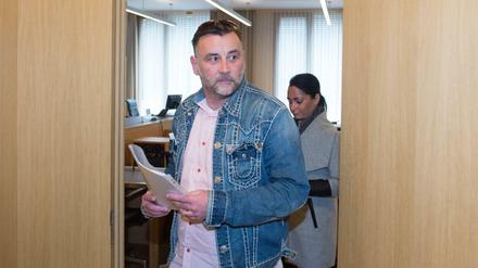 Pegida-Chef Lutz Bachmann war im Mai vom Amtsgericht Dresden zu einer Geldstrafe verurteilt worden, weil er Ausländer als "Viehzeug", "Gelumpe" und "Dreckspack" bezeichnet hatte.