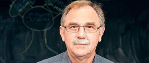 Jens Großpietsch, 67, hat sich als erfolgreicher Leiter der Moabiter Heinrich-von-Stephan-Schule einen Namen gemacht. Inzwischen berät er die freie Freudberg-Schule.