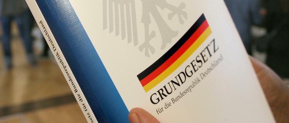 Vierzehn Artikel im Grundgesetz sollen geändert werden.