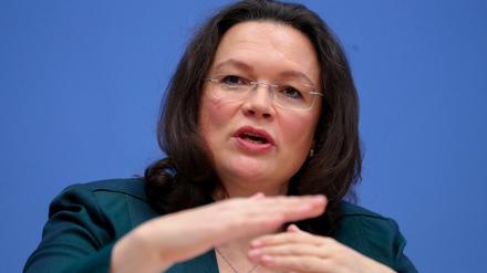 Andrea Nahles (46) ist seit fast drei Jahren Ministerin für Arbeit und Soziales. Von 2009 bis 2013 war sie SPD-Generalsekretärin.