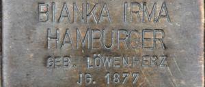 Der Stolperstein für Bianka Hamburger in der Englerallee 6 in Berlin-Dahlem.