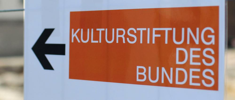 Ihren Sitz hat die Bundeskulturstiftung in Halle. Seit 2013 residiert sie dort in einem Neubau. 