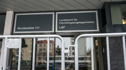 Nach dem Brandbrief von Mitarbeitern des Flüchtlingsamtes sollen die offenen Stellen jetzt schnell besetzt werden.