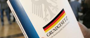 Die Verfassung gewährt Journalisten einen Informationsanspruch gegen staatliche Stellen. Für die Legislative soll das ab sofort nicht mehr gelten. 