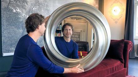 Ziemlich bewusst. Hypnotiseur Nikolai Hanf-Dressler versetzt Klienten in Trance – und gilt als sehr ehrgeizig.