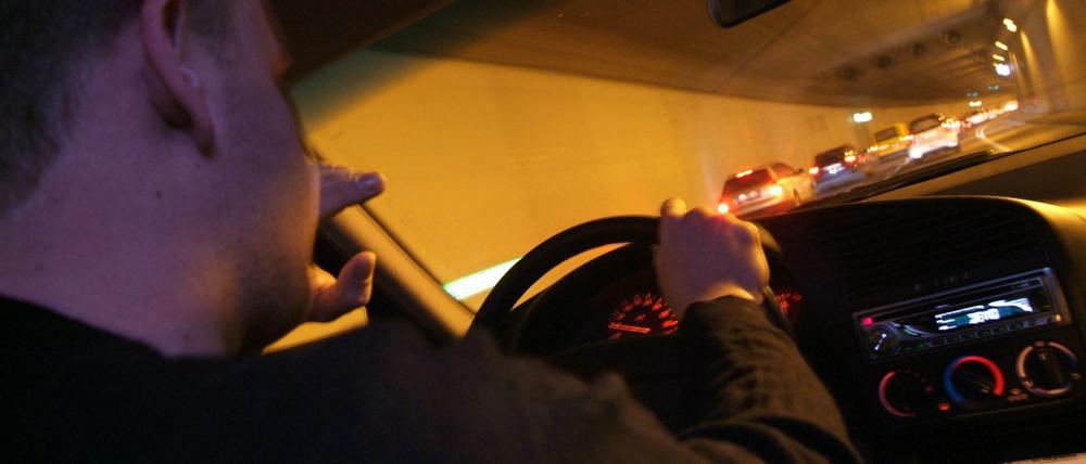 Einsatz im Tiergartentunnel. Die Polizei erwischte einen Raser.