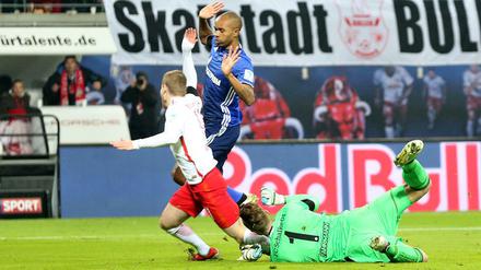 Dann hebt er ab. Timo Werner völlig losgelöst von der Erde.