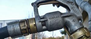 Einmal vollmachen, bitte: Das wird jetzt teurer. Die Preise für Heizöl sind gestiegen.