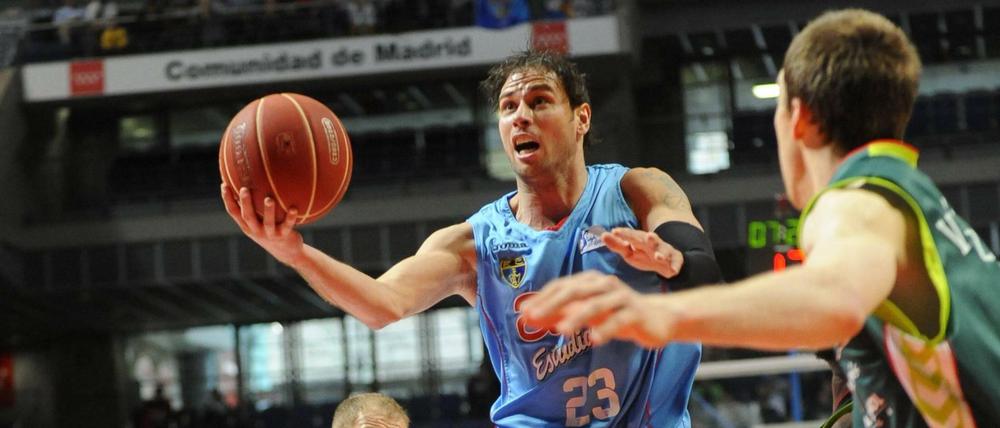 Carl English, hier im Trikot von Estudiantes Madrid, hat einen Großteil seiner Karriere in Spanien verbracht.