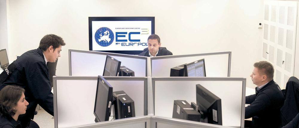 Die europäische Polizeibehörde Europol warnt vor neuen Anschlägen der Terrororganisation Islamischer Staat in Europa in naher Zukunft.