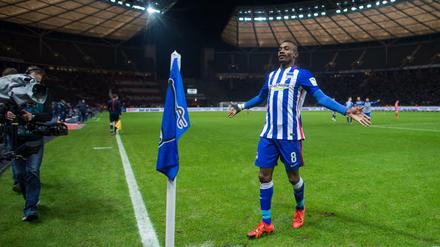 Achtung, Achtung! Salomon Kalou und Hertha BSC im Landeanflug.