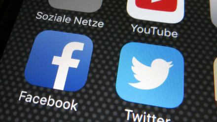 Vereint im Kampf: Facebook, Twitter und YouTube. 
