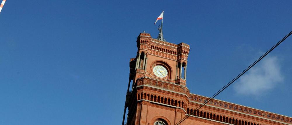 Abschied und Anfang. Der alte Senat geht, das Rote Rathaus bleibt.
