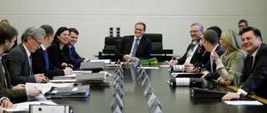 Der regierende Bürgermeister Berlins Michael Müller und die Senatoren.