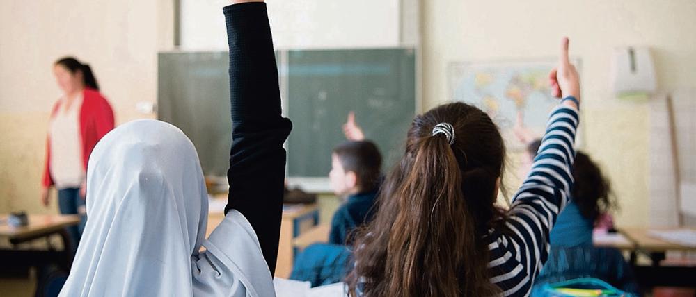 Auch in der Bildung für Flüchtlinge könnten die Freiwilligen arbeiten.