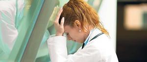 Im Dauerstress. Die Arbeit auf den Rettungsstellen der Berliner Krankenhäuser ist extrem strapaziös.