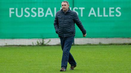 Das war schon alles mit Fußball. Nach fast vier Jahren bestätigte der VfL Wolfsburg die Trennung von Geschäftsführer Klaus Allofs.