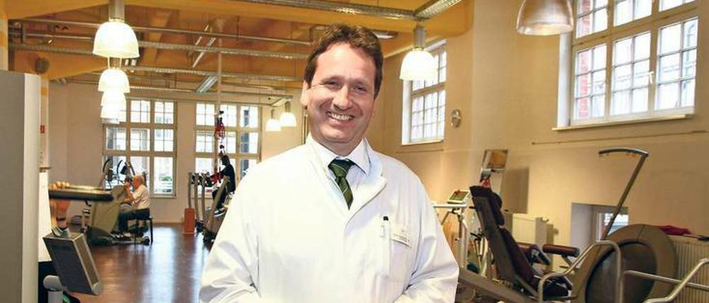 Für den Fortschritt. Karsten Dreinhöfer im Sportsaal des Medical Parks Humboldtmühle in Tegel.
