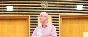 Klassenkampf. Ulrich Clemens ist sein Job wichtig – trotz aller Anfeindungen. Dankbarkeit für seinen Einsatz zu erwarten, hat er sich abgewöhnt.