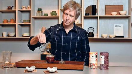 Chai puristisch: In seinen Tee gibt Jens de Gruyter nur Gewürze aus Indien. Und einen Tropfen Milch.