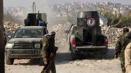 Kämpfer der syrischen Armee in Aleppo. 