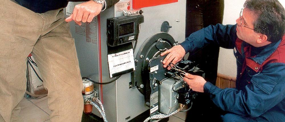 Heiß. In früheren Zeiten wurden noch Installateure in Eigenheimkellern gesichtet.