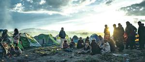 Szenen einer Flucht: Nach dem Bau von Grenzzäunen – hier in Idomeni – ist die Zahl der Geflohenen gesunken. 