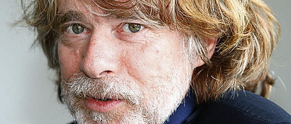 Helge Schneider, Musiker und Entertainer; fotografiert beim Interview.