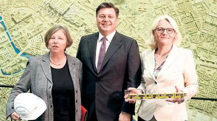 Katrin Lompscher (Linkspartei), Andreas Geisel (SPD) und Regine Günther (parteilos). (von links nach rechts) 