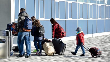 Aus Sicht der Bundesregierung gelten einige Regionen in Afghanistan als sicher. Das finden Flüchtlingsvertreter problematisch. 