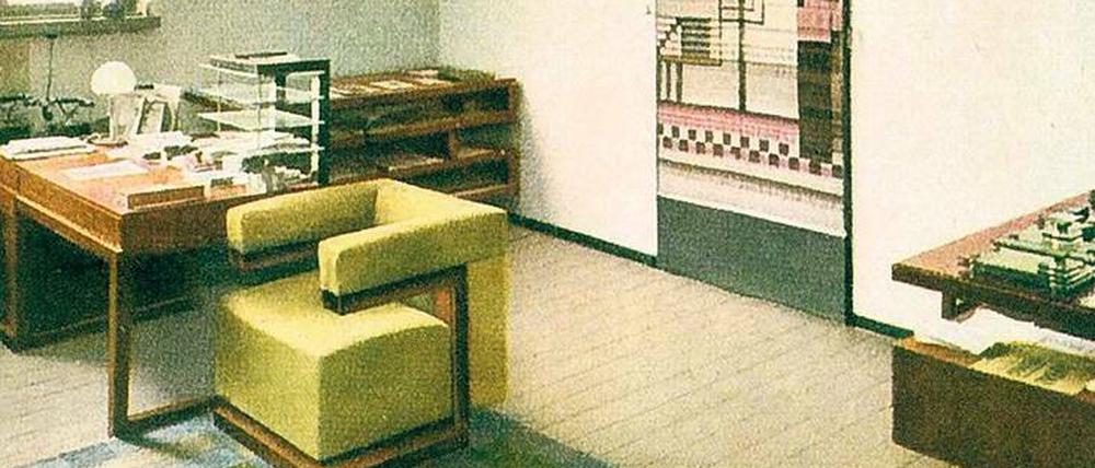 Das Arbeitszimmer von Walter Gropius im Bauhaus Weimar 1924. Aufnahme von Lucia Moholy.