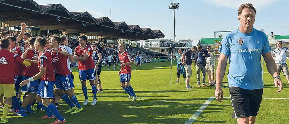 Von Unterhaching nach München. Bei der SpVgg begann Hasenhüttl einst in der Dritten Liga. 2015 war er nochmal da, zum Pokal-Aus mit Ingolstadt.