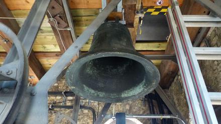 Seit Herbst hängt die Vaterunser-Glocke wieder an ihrem ursprünglichen Platz in der Johanneskirche in Schlachtensee