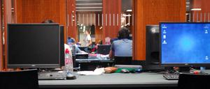 Zurück zum Papier? Wenn die Verhandlungen der Hochschulen mit der VG Wort scheitern, müssen die Hochschulen urheberrechtlich geschützte Texte aus ihren Semesterapparaten entfernen. 