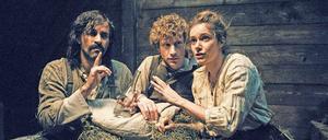 Auf den Gotthard! In Göschenen stoßen Tommaso (Pasquale Aleardi, l.), Max (Maxim Mehmet) und Anna (Miriam Stein) aufeinander und werden unzertrennliche Freunde.