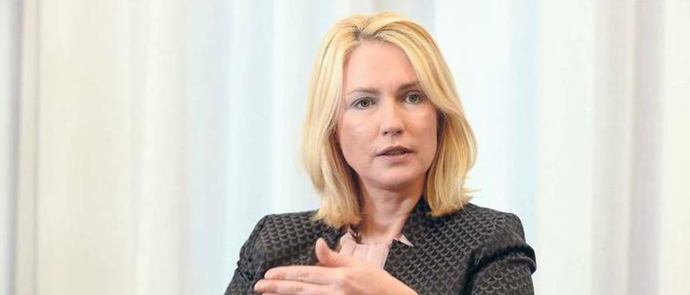 "Die Kinder entkommen diesen Bildern und diesem Thema ja nicht", sagt Familienministerin Manuela Schwesig zum Bürgerkrieg in Syrien.